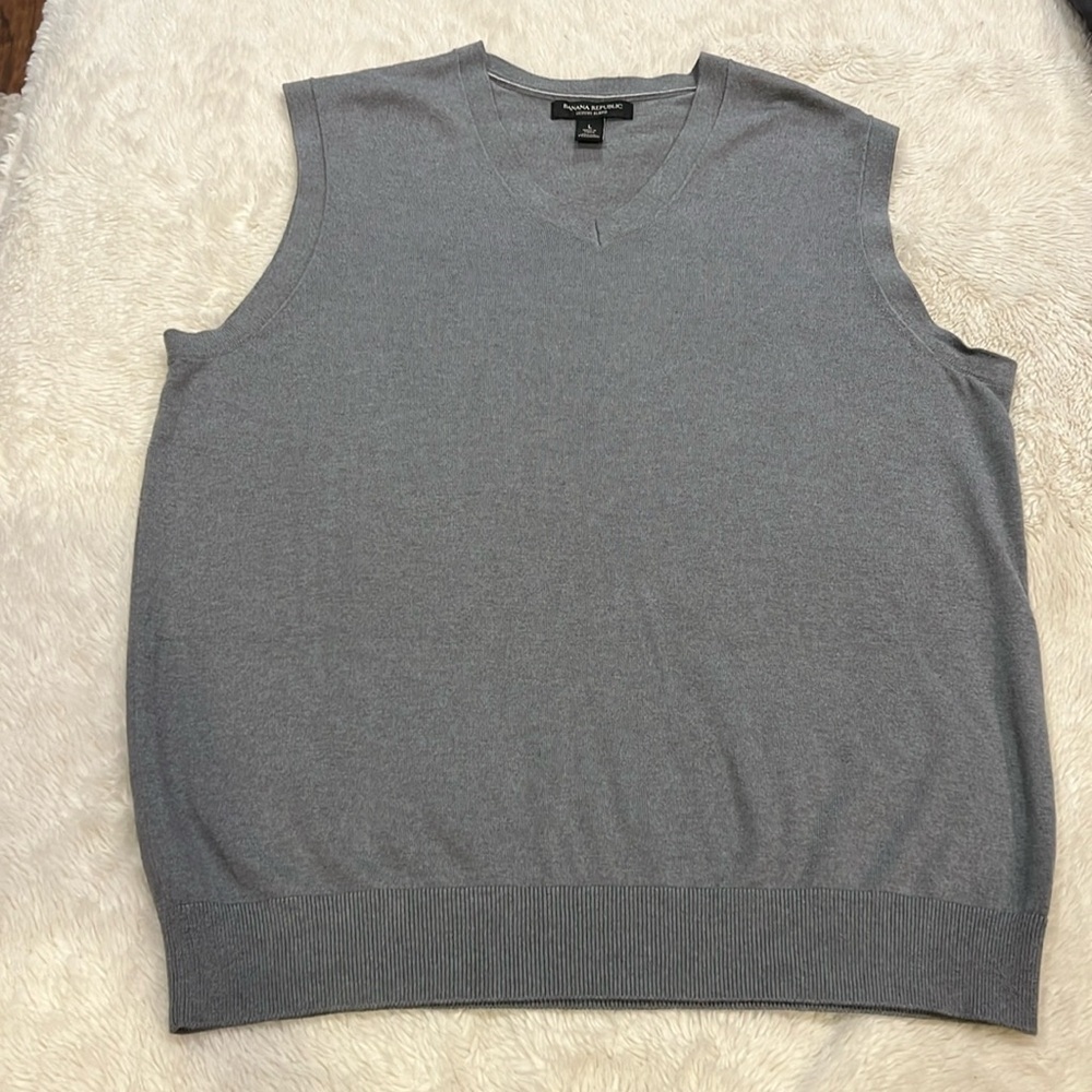 Banana Republic Gray V-Neck Sweater Large silk cotton cashmere